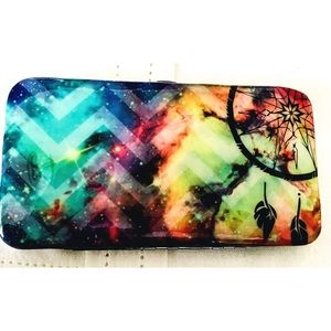 NEW WITH TAGS, Rue 21 wallet